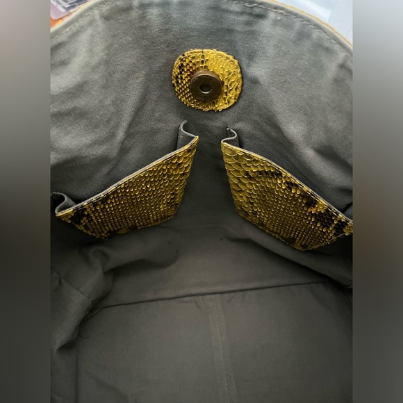 Beirn Genuine Yellow Python Bag - Picture 5 of 8